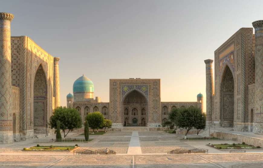 Rytietiškos Uzbekistano pasakos (skrydis iš Rygos)